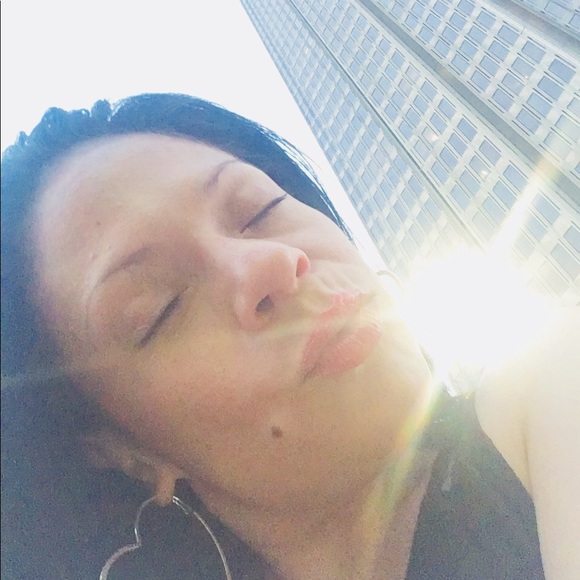 Meet your Posher, Michelle - Picture 4 of 6